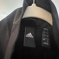 adidas アディダスMサイズの画像