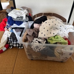 大量の子供服80cmから100cmの画像