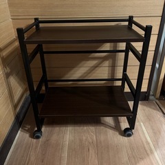 キャスター　デスク