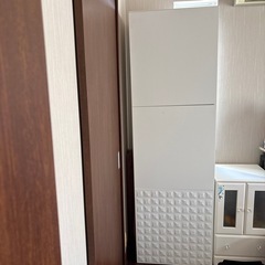 値下げ　白いタンス