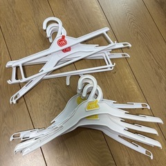 【約40本】子供服　ハンガー　まとめ売りの画像