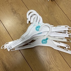 【約40本】子供服　ハンガー　まとめ売りの画像