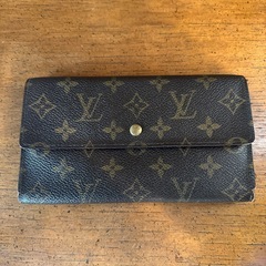 LOUIS VUITTON 長財布　三つ折り
