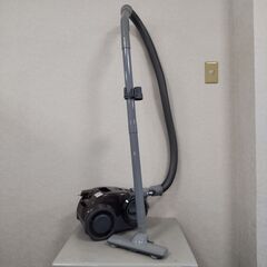TWINBIRD YC-E018NF 家庭用クリーナー　サイクロ...