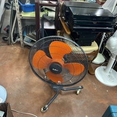 業務用　移動式4枚羽扇風機