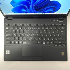 ★2020年製★ 第10世代i5 超軽量モデル 870g 富士通 E30の画像