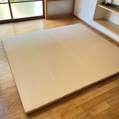 【お取引中】折りたためるプレイマット
