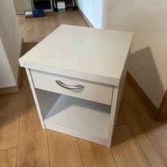 収納棚　サイドチェスト
