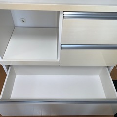 【お譲り先決まりました】食器棚（大）の画像