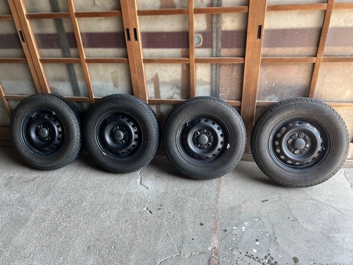 ダイハツ　ハイゼット　タイヤホイール