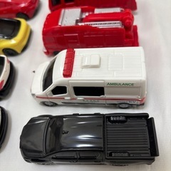 トミカ　ハッピーセット11個セットの画像