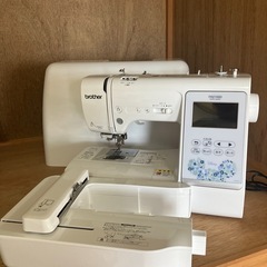 コンピューター刺繍ミシン