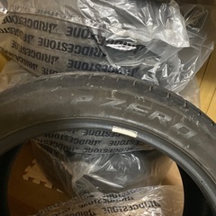 タイヤ　PZERO 255-40ZR19  ホイルナシ　4本セット