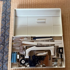編み機　JUKI hi memory knitting machineの画像