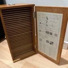 アンティーク　布地標本箱の画像