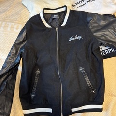 新品Bucksの服とバッグの画像