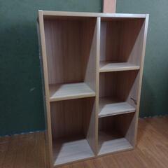 疲れ切ったカラーボックス