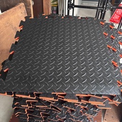 ジム用マット　トレーニングマット　フィットネス　分厚い 47×47cm　【91枚あり】【別倉庫にあるため事前にご連絡ください】の画像
