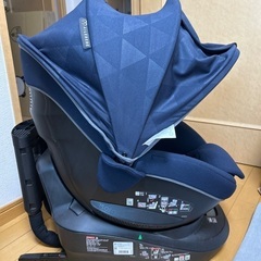 0歳から使えるチャイルドシート