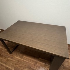 ダイニングテーブル