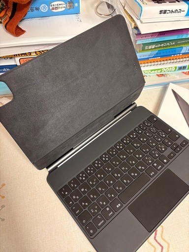 iPad Pro 11 インチ第4世代+Magic Keyboard