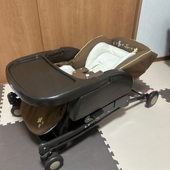 ベビーベッド(ゆりかご)の画像