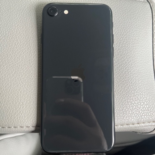 【早期取引優先】【中古美品】アップル版　iPhoneSE2 128GB ブラック