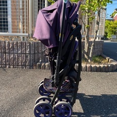 アップリカ ベビーカーの画像