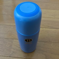 水筒の画像
