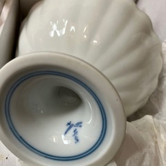 さらに値下！白磁菊割高台小鉢揃の画像