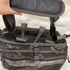 BRIEFING MULTICAM BLACK ショルダーバッグの画像