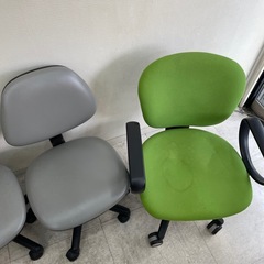 事務所椅子　いす　事務所使いの画像