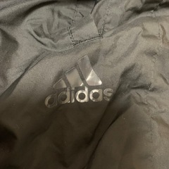 adidas スポーツ　ウィンドブレーカーの画像
