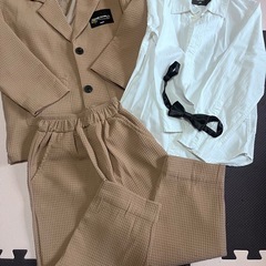 キッズ服　スーツ