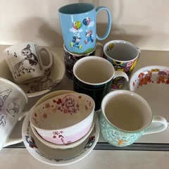 キャラクター食器類の画像