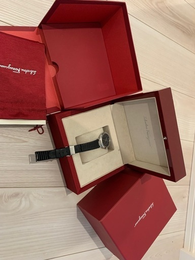 サルヴァトーレフェラガモ Salvatore Ferragamo メンズウォッチ