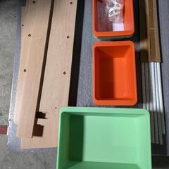 【ご成約】35t 斜めで取りやすい! ベビー用品収納にも】アイリスオーヤマ おもちゃ箱 天板付き キャロット 幅86.3×奥行34.8×高さ79.5cm キッズ トイハウスラック TKTHR-39 y050204t の画像