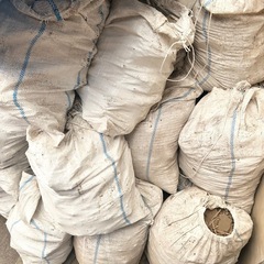 ◇京都  旧家 土壁 藁 土 再利用 お使い頂ける方‼︎ どの袋 20袋前後 差し上げます◇   の画像