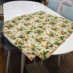 テーブルクロス　新品です