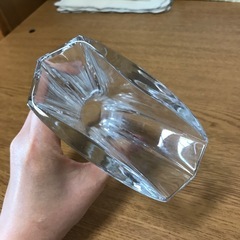 ガラスの花瓶の画像