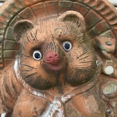 信楽焼　たぬきの置物  の画像