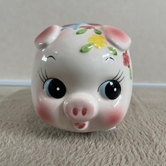 ブタの貯金箱