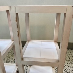 直接引き取り希望　
棚　植物台 アンティーク風　2台セットの画像