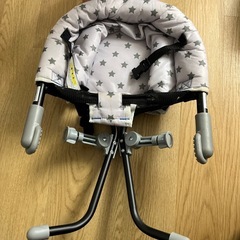 西松屋　テーブルチェア　