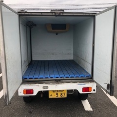 スズキ キャリイトラック 　冷凍冷蔵車　マイナス５℃中温冷蔵車　オートマ　エアコン　パワステ　バックカメラ　⚠️東京都内に取りに来れる方⚠️の画像