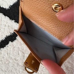 カフネ折りたたみ財布の画像