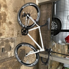 ロードバイクタイプ自転車