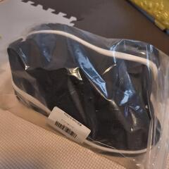 【新品】黒メッシュスニーカー　24.5cmの画像
