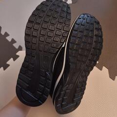 【新品】黒メッシュスニーカー　24.5cmの画像