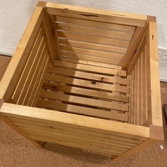 IKEA MOLGER　 イケアモルゲル　収納スツールの画像